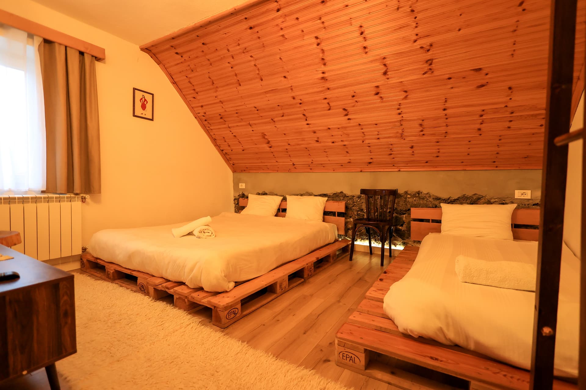 Deluxe Family Room